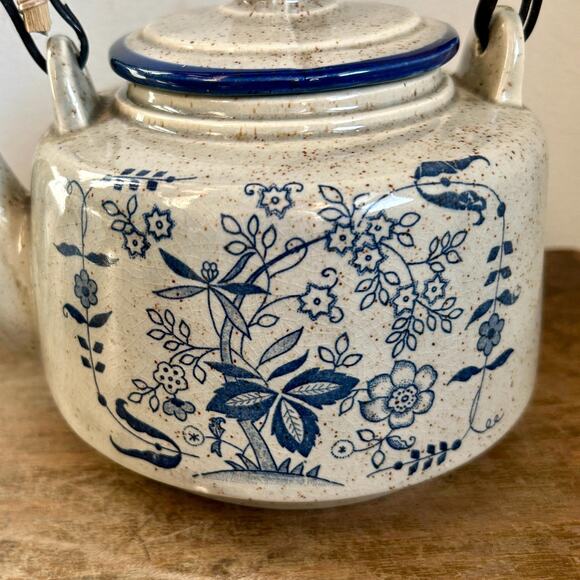 Vintage Otagiri MCM Teapot with Lid | Japanese Ceramic Teapot - Picture 2 of 9